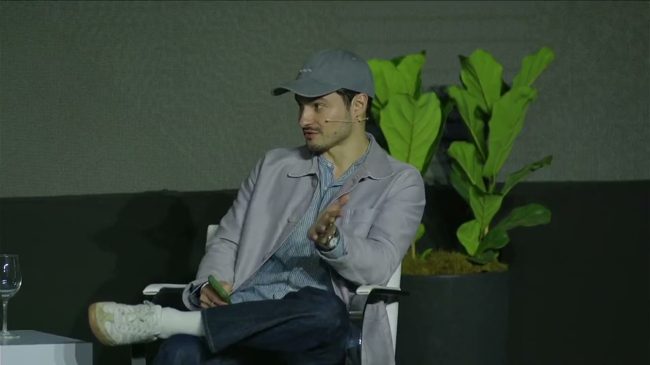 Edgar Roth moderating the panel &ldquo;Is Bitcoin Ready for Real Utility?&rdquo; at Staking Summit, Buenos Aires