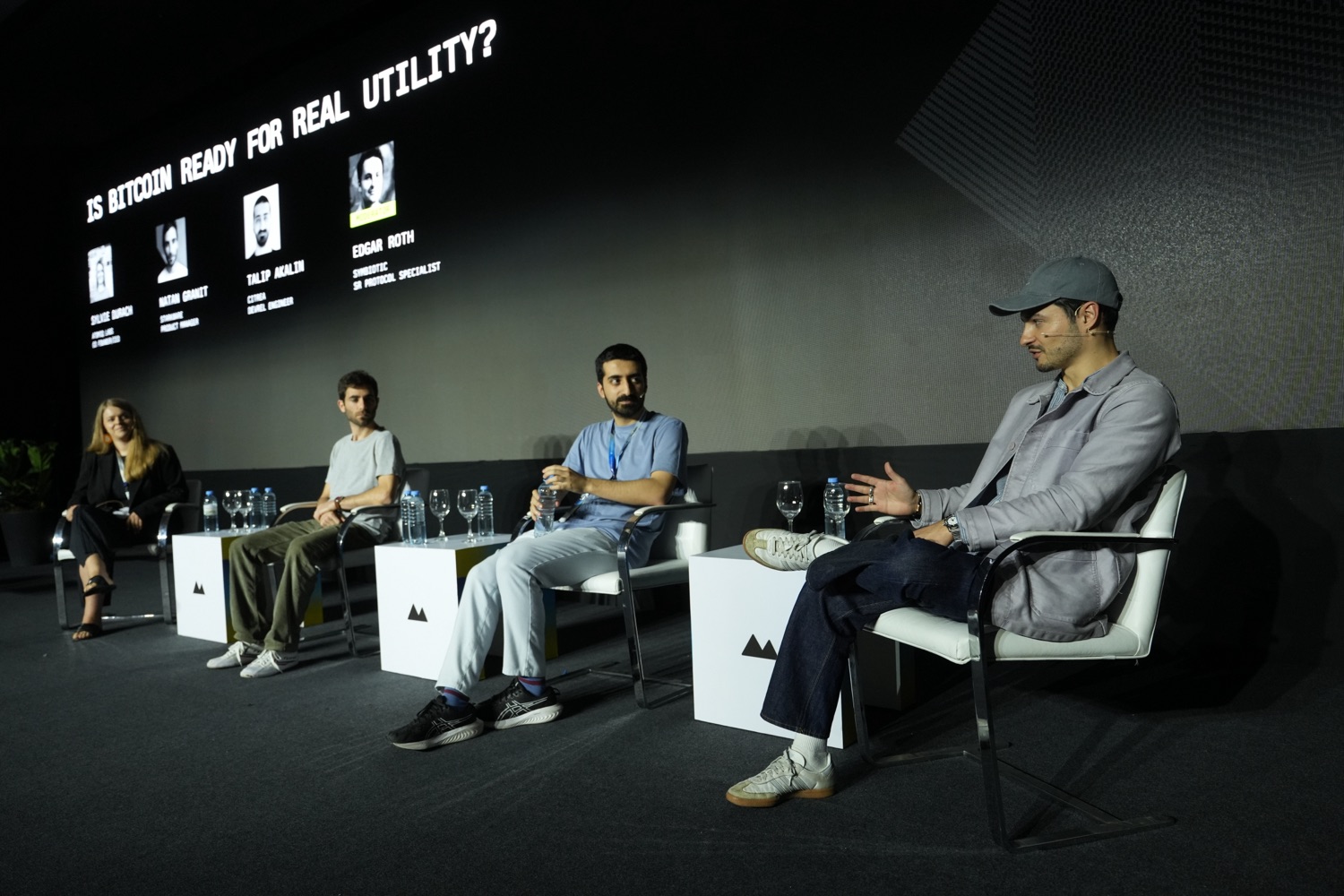 Edgar Roth moderating the 'Is Bitcoin Ready for Real Utility?' panel at Staking Summit Buenos Aires